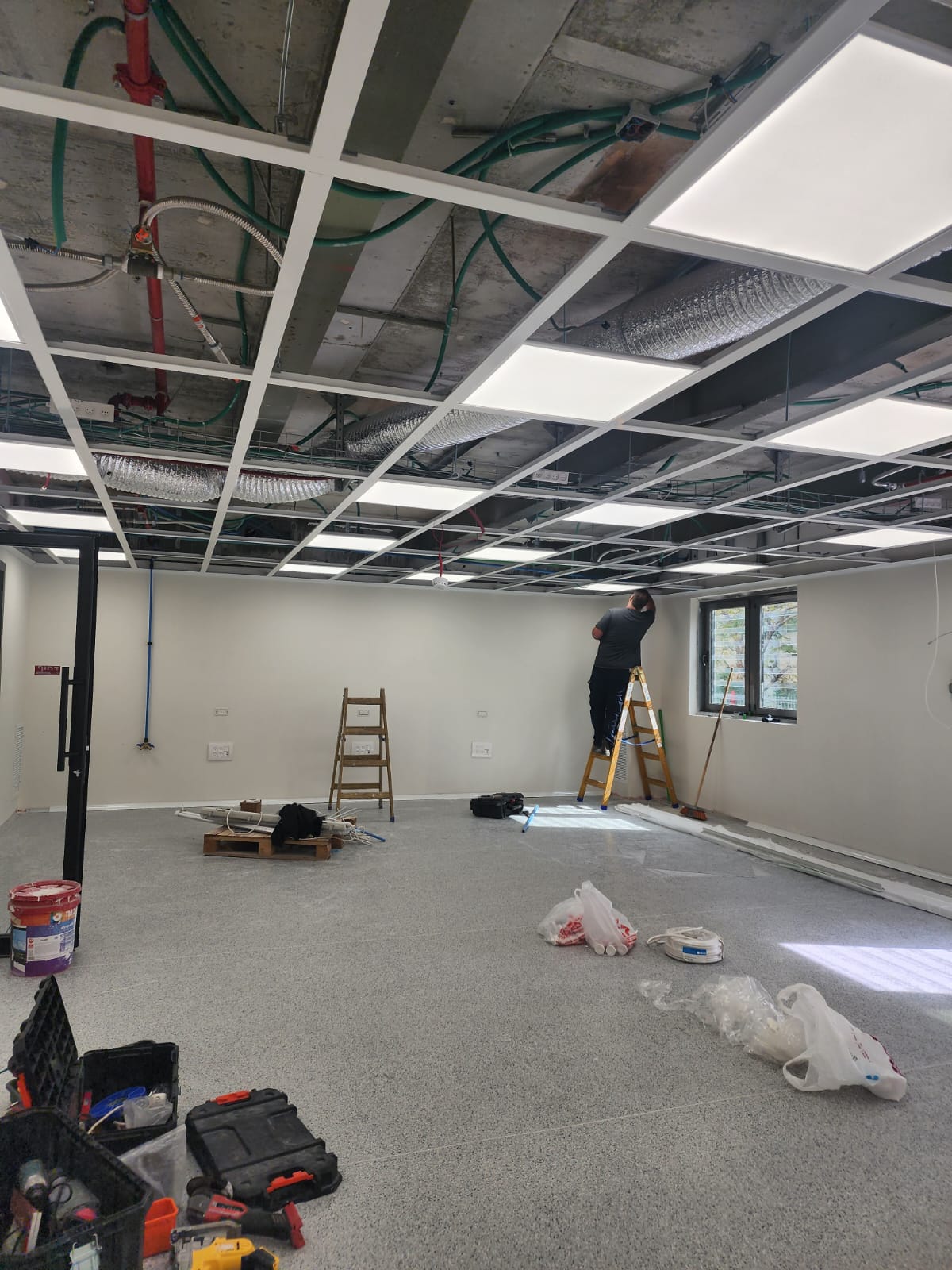 בדיקת מערכת FFU מותקנת